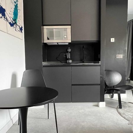 Fiesta Cama Individual Modern & Luxury Apartment มาลากา ภายนอก รูปภาพ